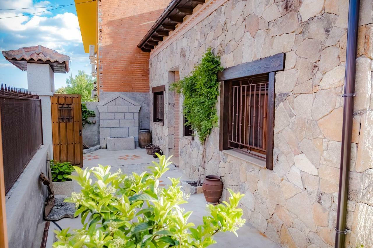 Casa Los 5 Canos Sotillo de la Adrada Exterior foto